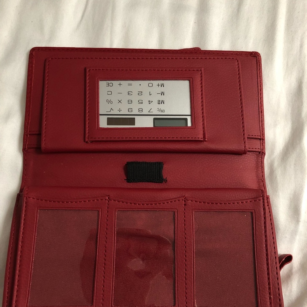 Red Wallet - Picture 5 of 7